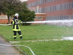 Einsatzübung mit Löschschaum